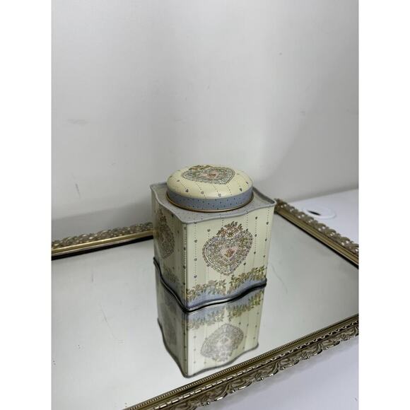 Vintage Rectangular Heart Tea Tin With Lid Cottagecore - Picture 9 of 9